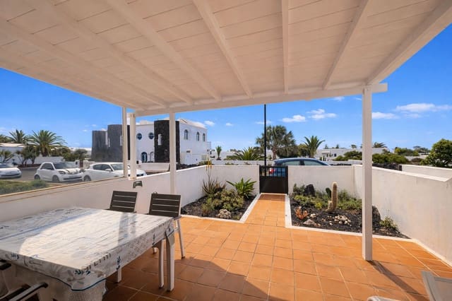 2 slaapkamer Flat te koop in Charco del Palo, Haría - € 249.000 (Ref: 9782503)