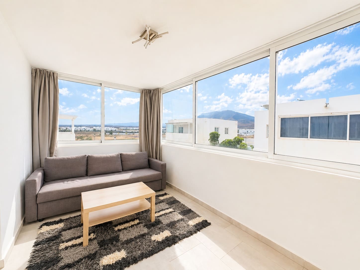 3 camera da letto Villa in vendita in Playa Blanca con piscina garage - 495.000 € (Rif: 9803865)