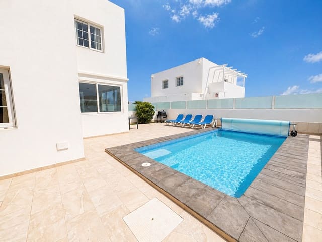 3 camera da letto Villa in vendita in Playa Blanca, Yaiza con piscina garage - 495.000 € (Rif: 9803865)