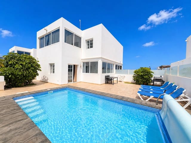 3 camera da letto Villa in vendita in Playa Blanca, Yaiza con piscina garage - 495.000 € (Rif: 9803865)