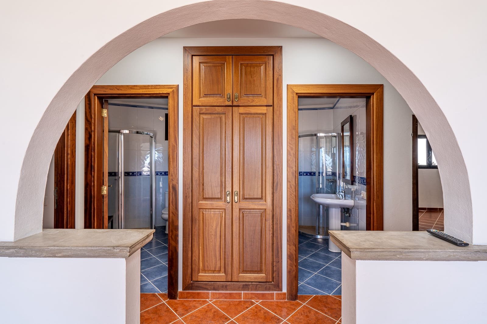 3 bedroom Bungalow for sale in Famara with garage - € 1,300,000 (Ref: 9826868)
