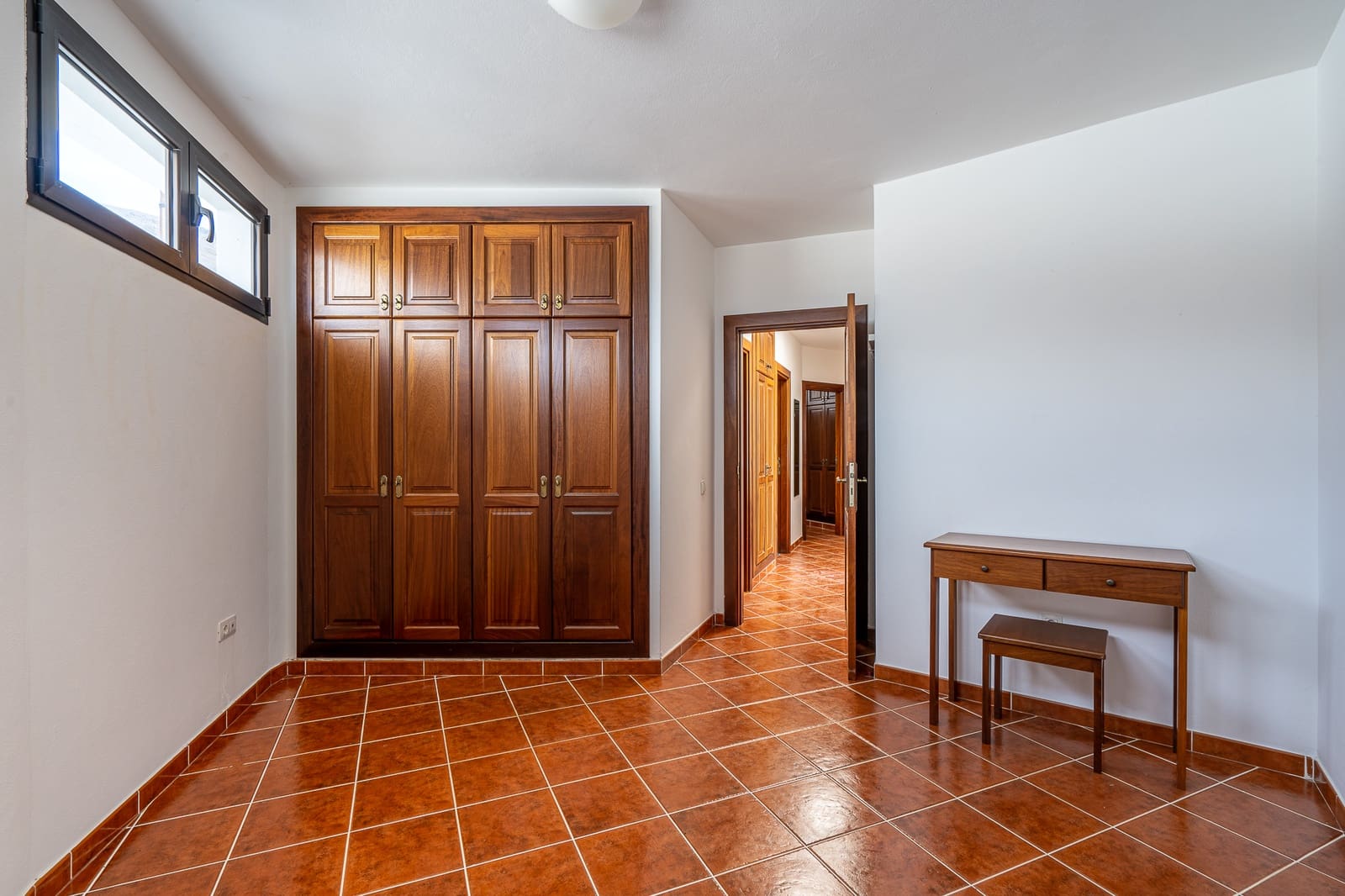 3 bedroom Bungalow for sale in Famara with garage - € 1,300,000 (Ref: 9826868)