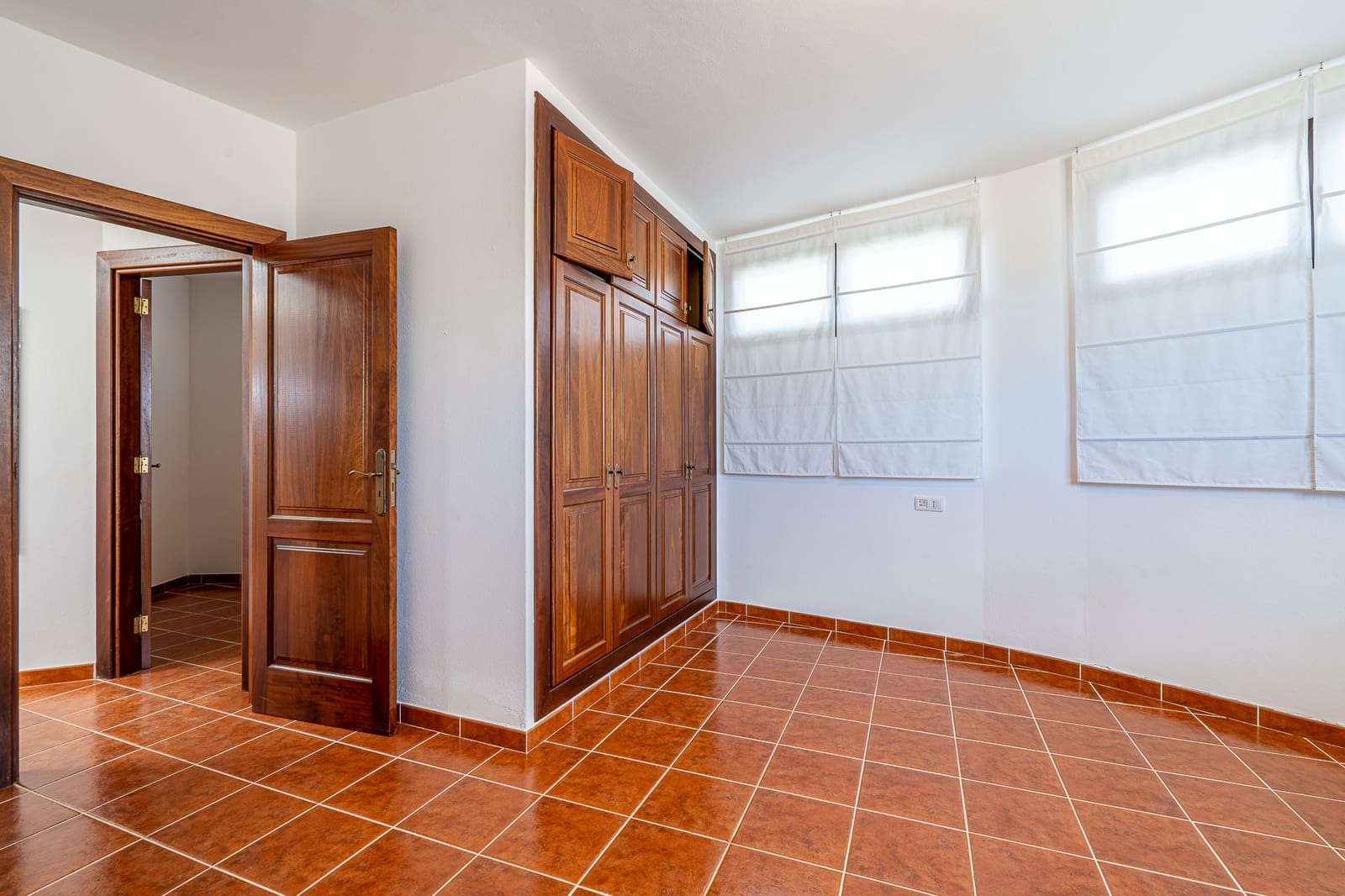 3 bedroom Bungalow for sale in Famara with garage - € 1,300,000 (Ref: 9826868)