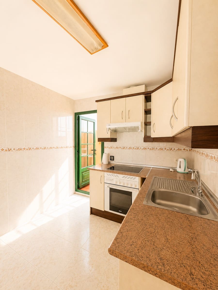 2 Zimmer Wohnung zu verkaufen in Costa Teguise mit Pool Garage - 310.000 € (Ref: 9840675)