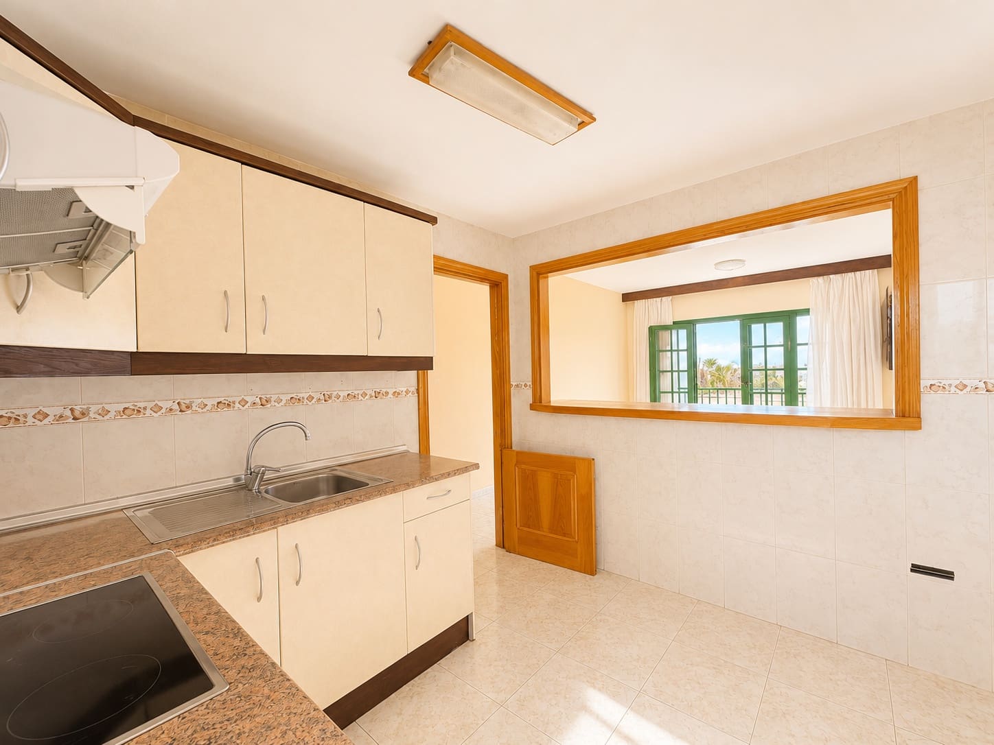 2 Zimmer Wohnung zu verkaufen in Costa Teguise mit Pool Garage - 310.000 € (Ref: 9840675)