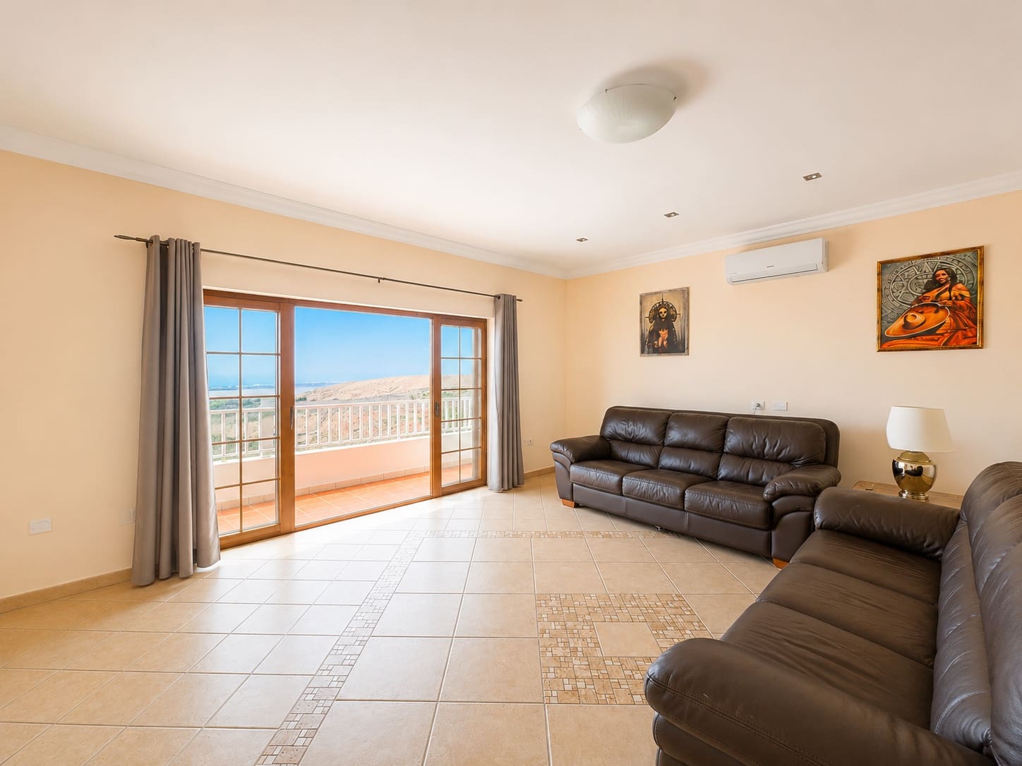 3 chambre Villa/Maison à vendre à Guime avec piscine garage - 680 000 € (Ref: 9872785)