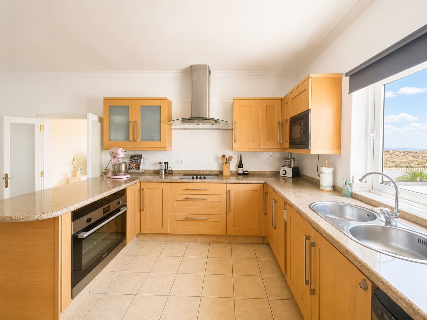 3 chambre Villa/Maison à vendre à Guime avec piscine garage - 680 000 € (Ref: 9872785)