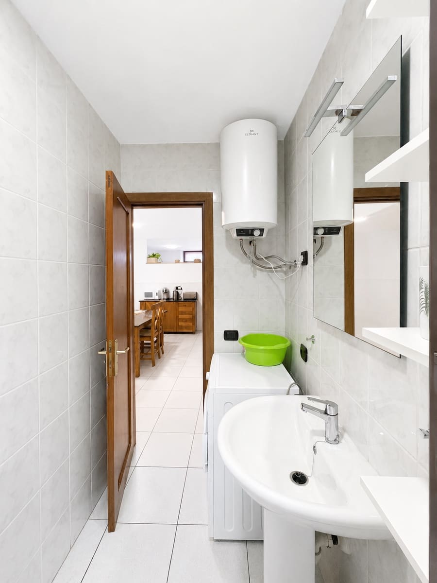 1 soveværelse Lejlighed til salg i Puerto del Carmen med swimmingpool - € 219.500 (Ref: 9944648)