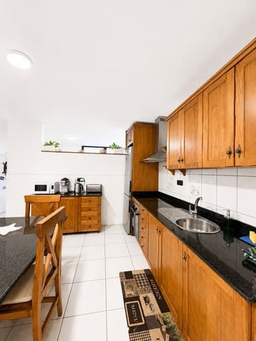 1 soveværelse Lejlighed til salg i Puerto del Carmen, Tías med swimmingpool - € 219.500 (Ref: 9944648)