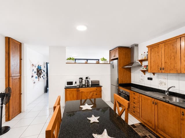 1 soveværelse Lejlighed til salg i Puerto del Carmen, Tías med swimmingpool - € 219.500 (Ref: 9944648)