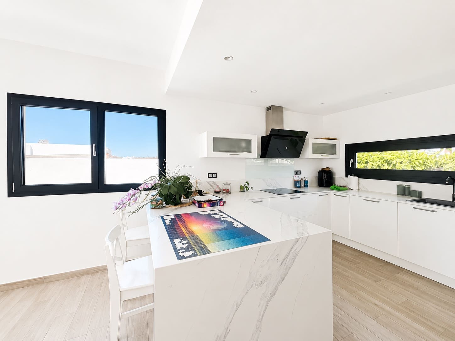 4 soveværelse Villa til salg i Costa Teguise med swimmingpool garage - € 975.000 (Ref: 9944824)