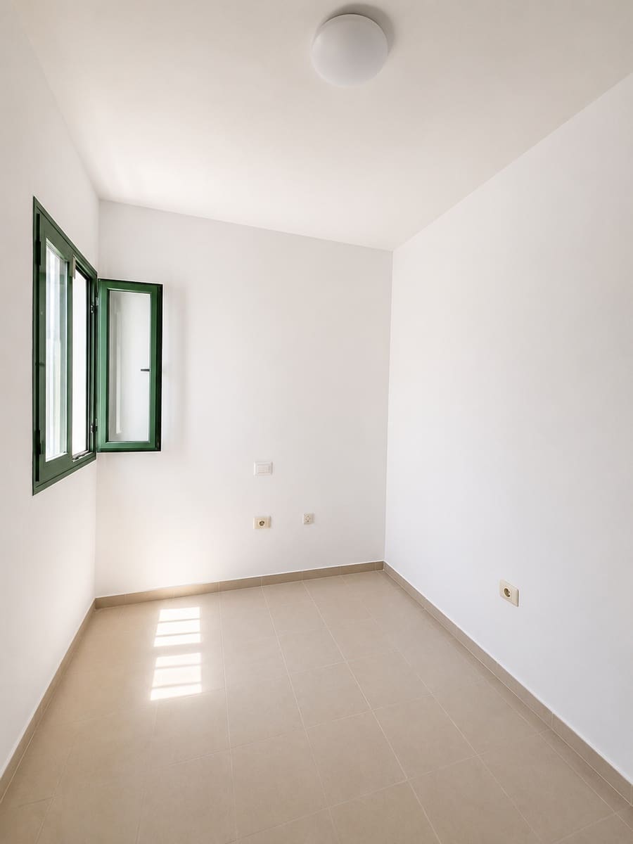 2 soverom Leilighet til salgs i Arrecife - € 199 000 (Ref: 9962312)