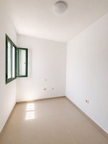 2 soverom Leilighet til salgs i Arrecife - € 199 000 (Ref: 9962312)