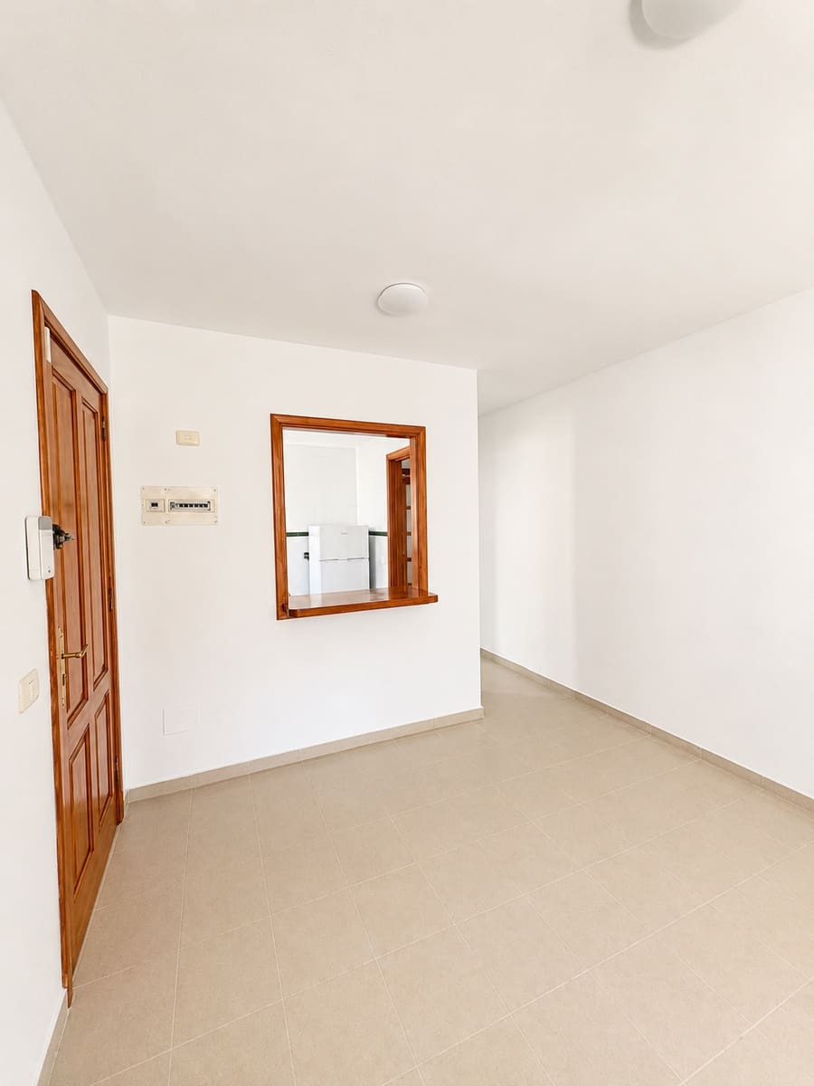 2 soverom Leilighet til salgs i Arrecife - € 199 000 (Ref: 9962312)