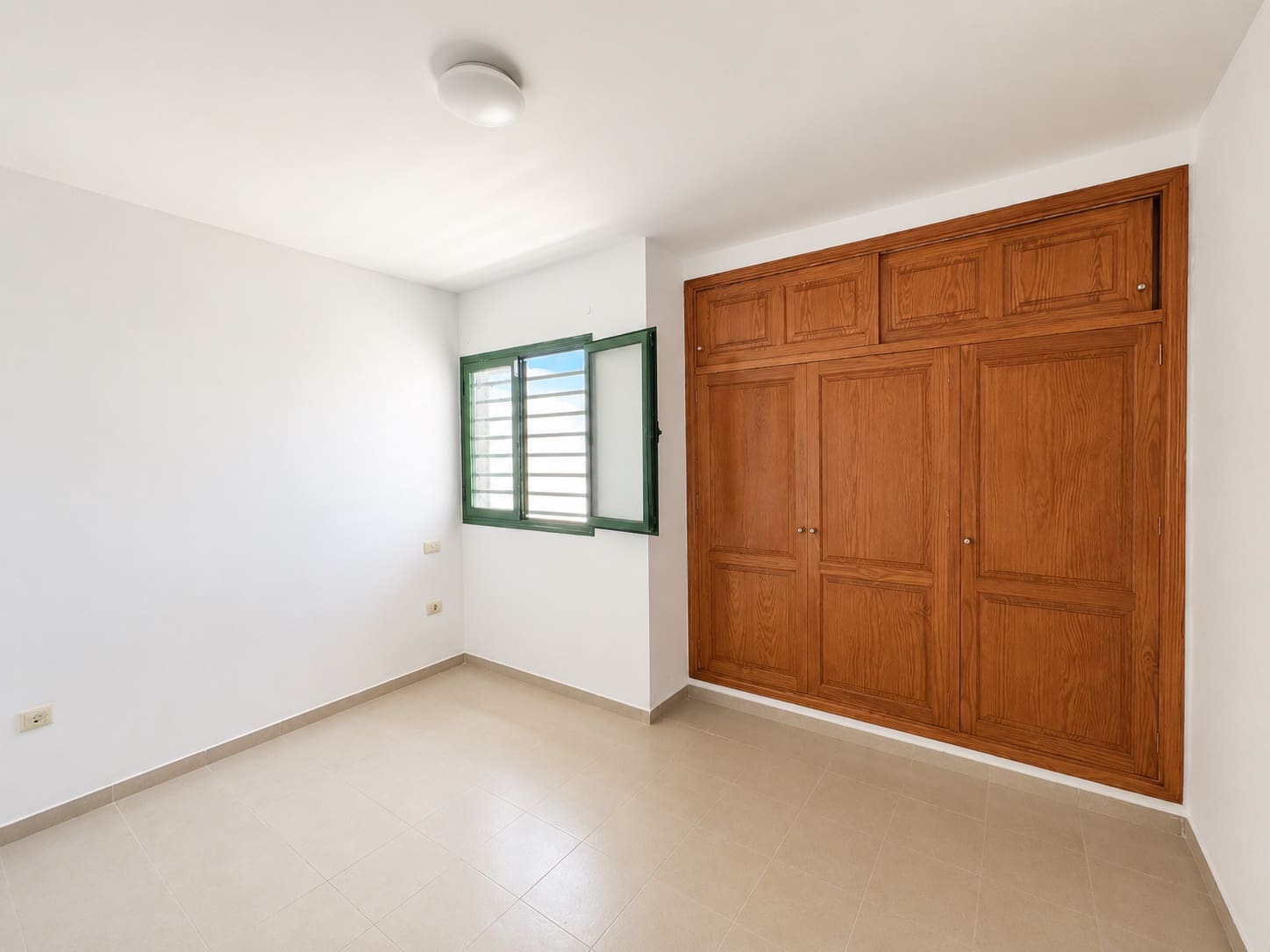 2 soverom Leilighet til salgs i Arrecife - € 199 000 (Ref: 9962312)