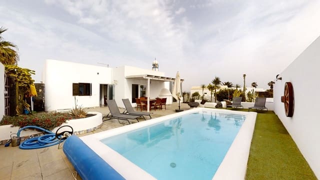 4 soverom Villa til salgs i Charco del Palo, Haría med svømmebasseng garasje - € 475 000 (Ref: 9962597)
