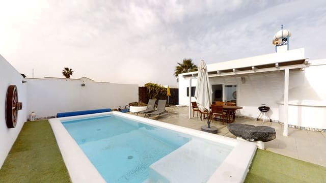 4 soverom Villa til salgs i Charco del Palo, Haría med svømmebasseng garasje - € 475 000 (Ref: 9962597)