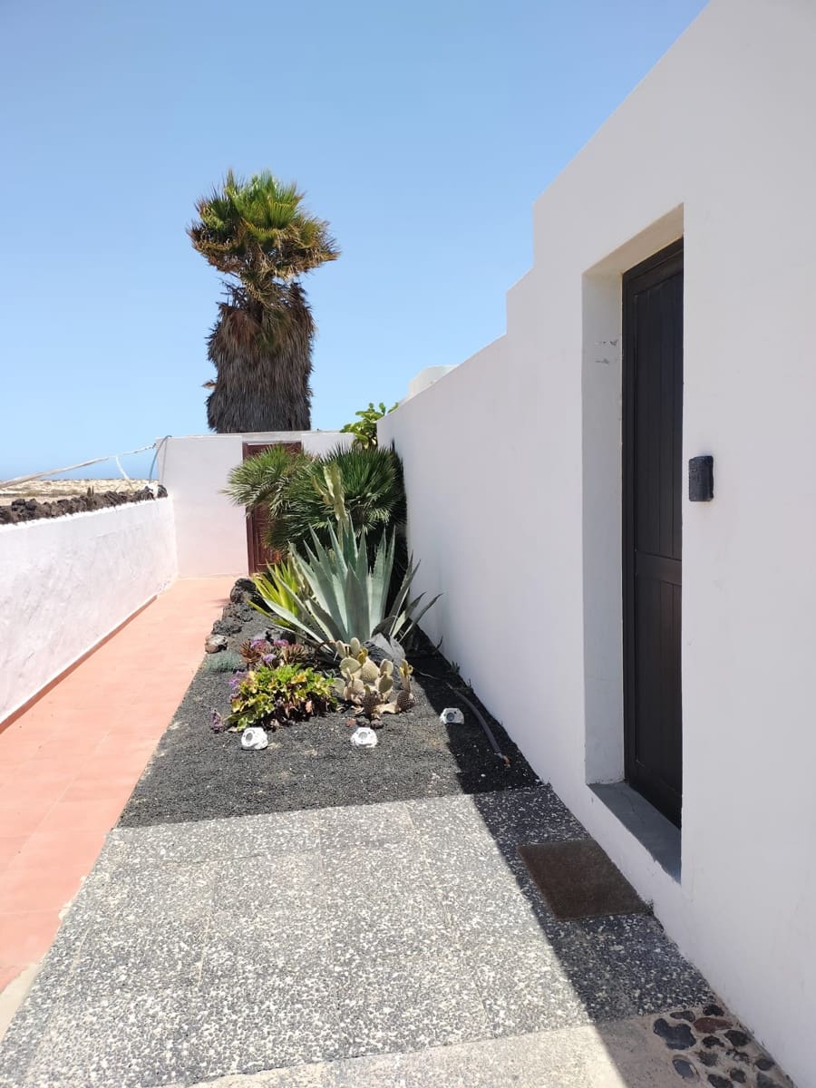 4 sovrum Villa till salu i Charco del Palo med pool garage - 475 000 € (Ref: 9962597)