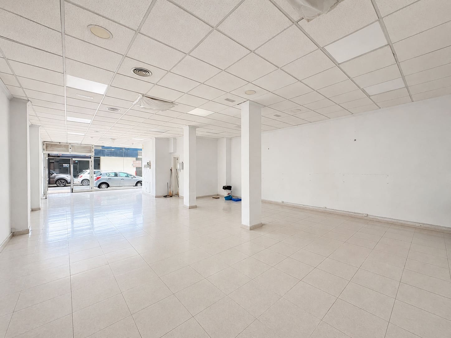 Comercial para venda em Arrecife - 179 900 € (Ref: 9962609)
