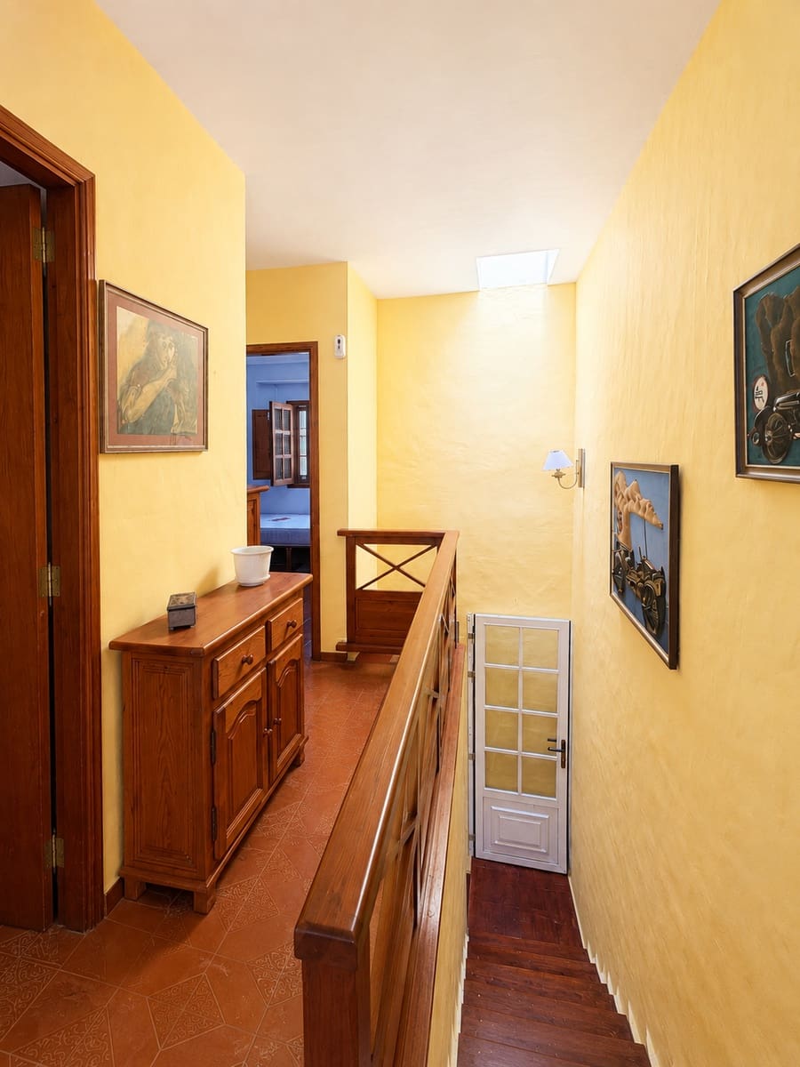 3 bedroom Semi-detached Villa for sale in Puerto del Carmen with garage - € 383,000 (Ref: 9999909)