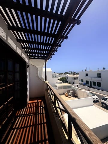 3 bedroom Semi-detached Villa for sale in Puerto del Carmen, Tías with garage - € 383,000 (Ref: 9999909)