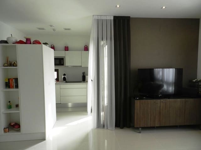 3 soveværelse Lejlighed til leje i Los Secanos, Guardamar del Segura med swimmingpool garage - € 1.600 (Ref: 8973819)