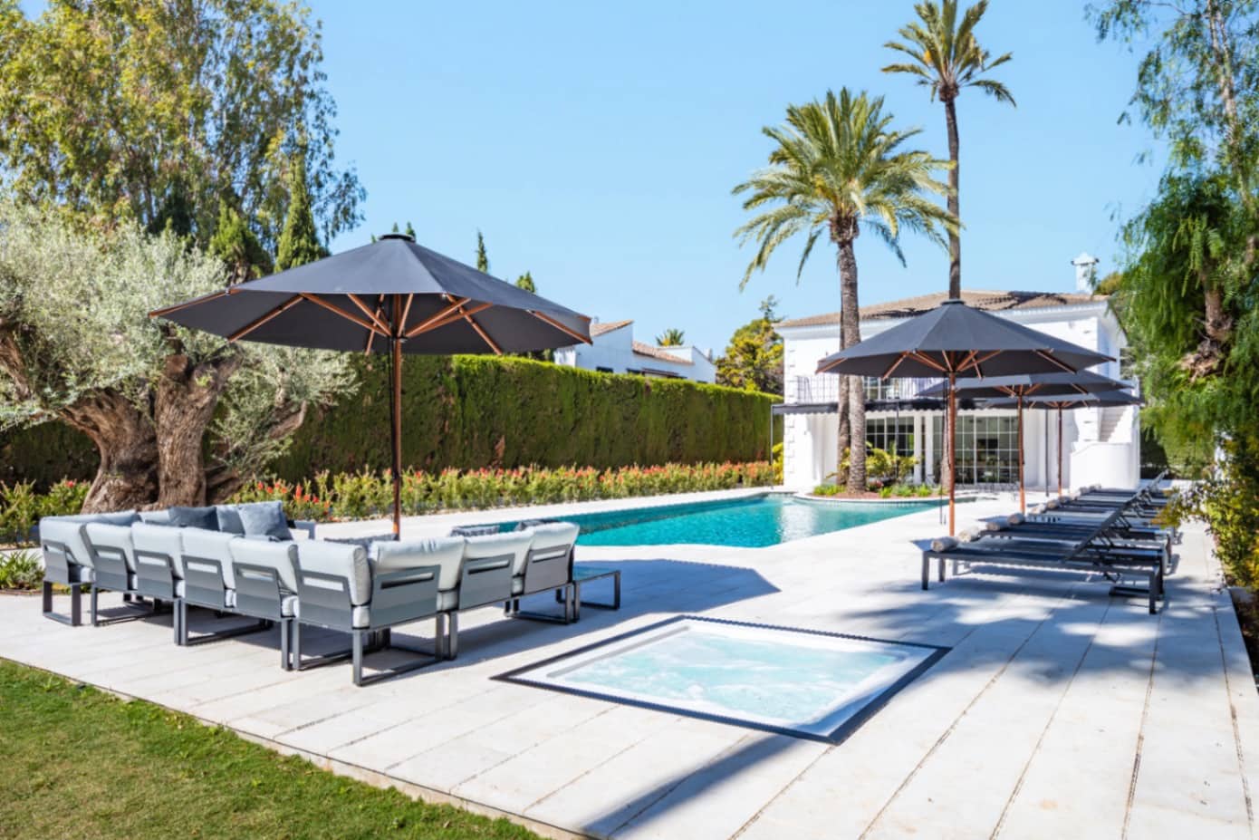 10 bedroom Villa for sale in Denia - € 3,800,000 (Ref: 9547204)