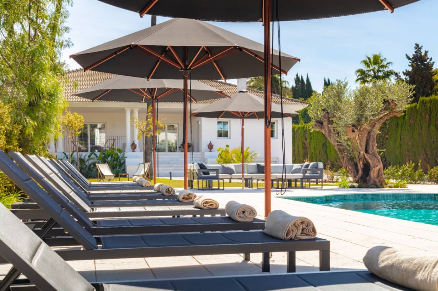 10 bedroom Villa for sale in Denia - € 3,800,000 (Ref: 9547204)