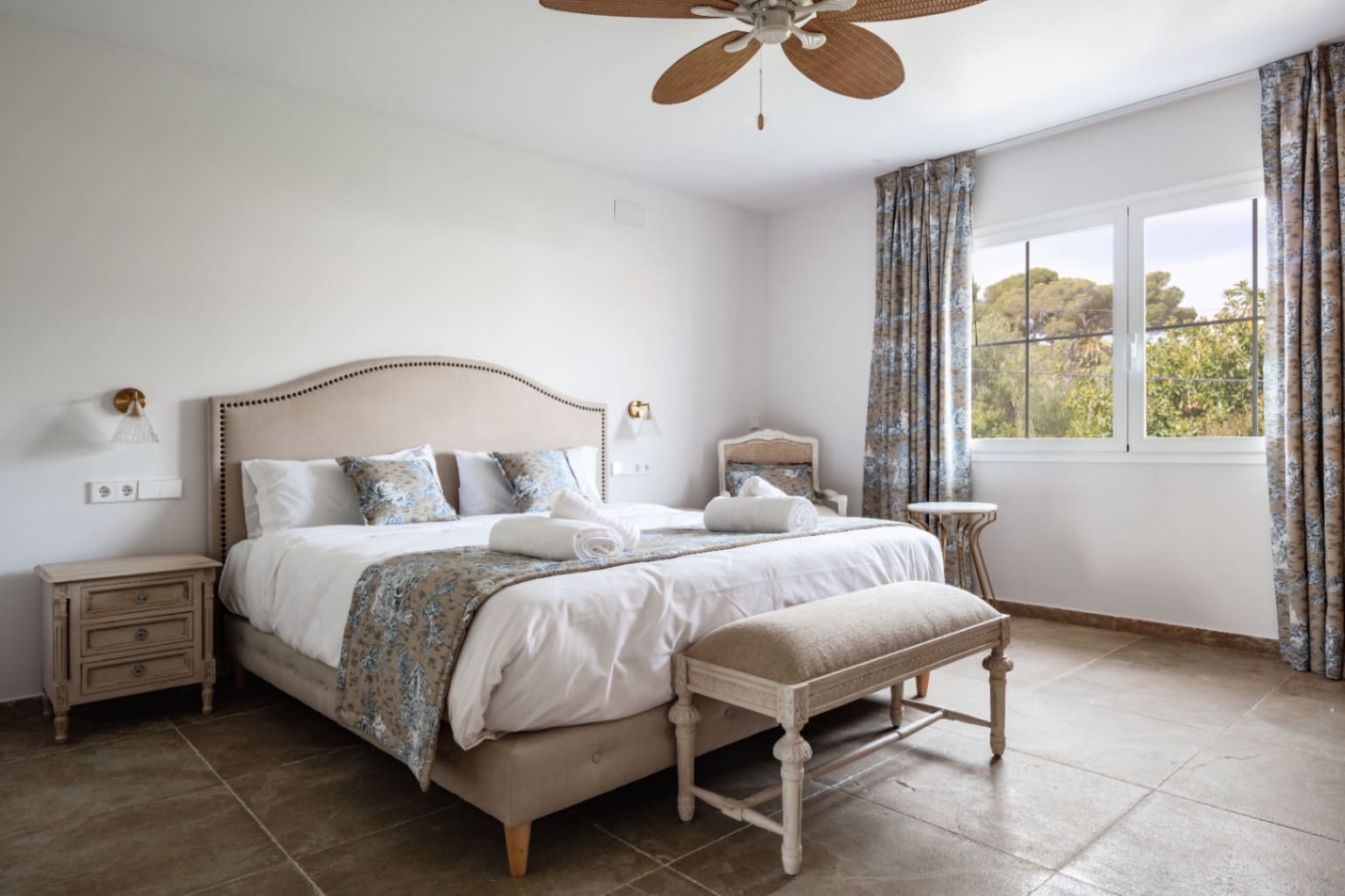 10 bedroom Villa for sale in Denia - € 3,800,000 (Ref: 9547204)