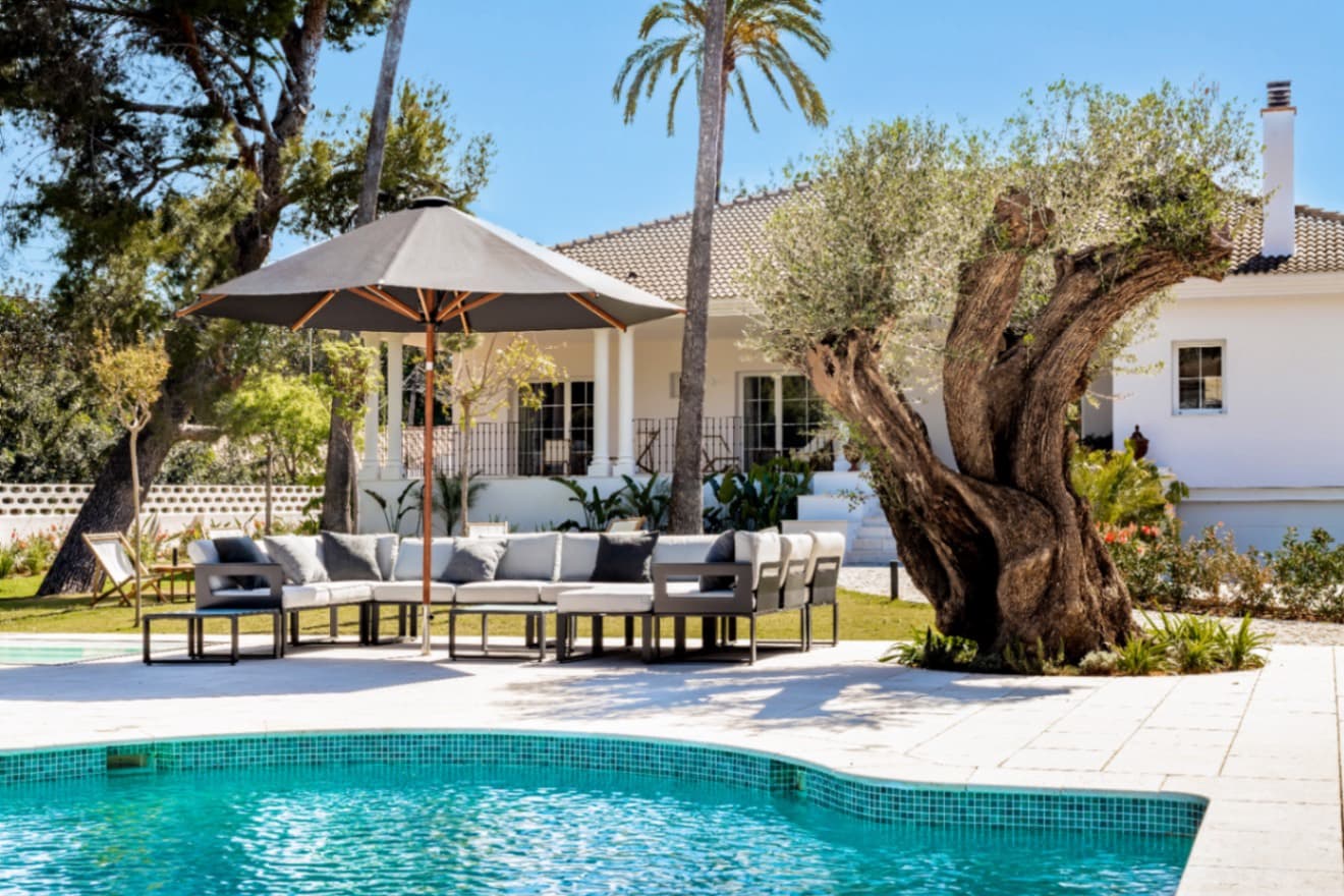 10 bedroom Villa for sale in Denia - € 3,800,000 (Ref: 9547204)