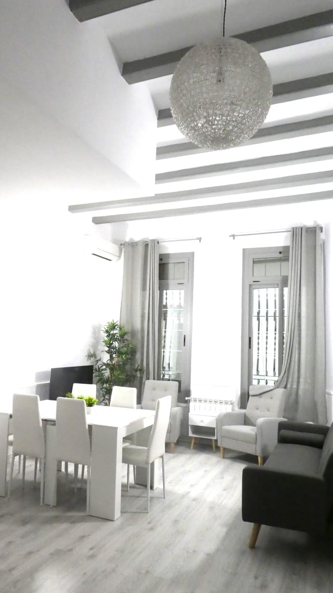 4 makuuhuone Omakotitalo myytävänä paikassa Blanes - 390 000 € (Ref: 10007861)