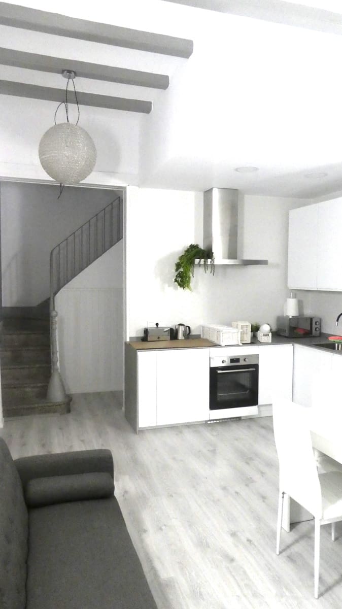 4 makuuhuone Omakotitalo myytävänä paikassa Blanes - 390 000 € (Ref: 10007861)