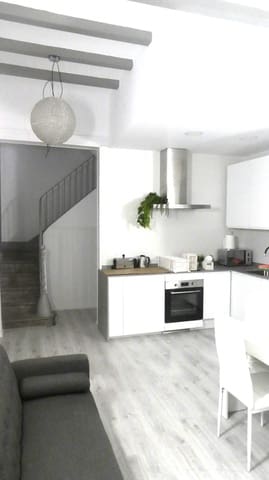 4 makuuhuone Omakotitalo myytävänä paikassa Blanes - 390 000 € (Ref: 10007861)