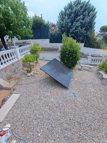 4 quarto Moradia para venda em Fogars de la Selva com piscina garagem - 275 000 € (Ref: 10021849)