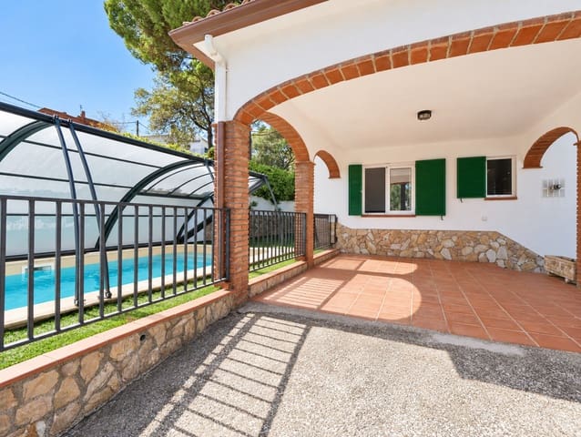 3 sovrum Villa till salu i Tordera med pool garage - 330 000 € (Ref: 10081509)