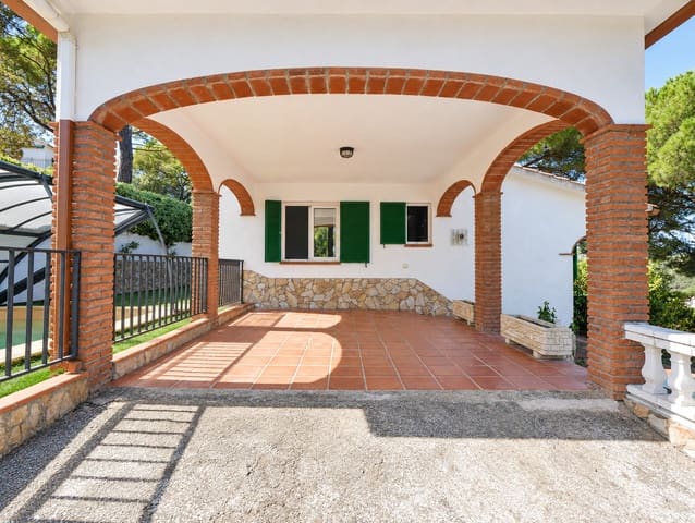 3 sovrum Villa till salu i Tordera med pool garage - 330 000 € (Ref: 10081509)