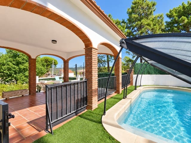 3 sovrum Villa till salu i Tordera med pool garage - 330 000 € (Ref: 10081509)