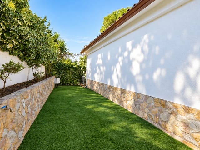 3 sovrum Villa till salu i Tordera med pool garage - 330 000 € (Ref: 10081509)