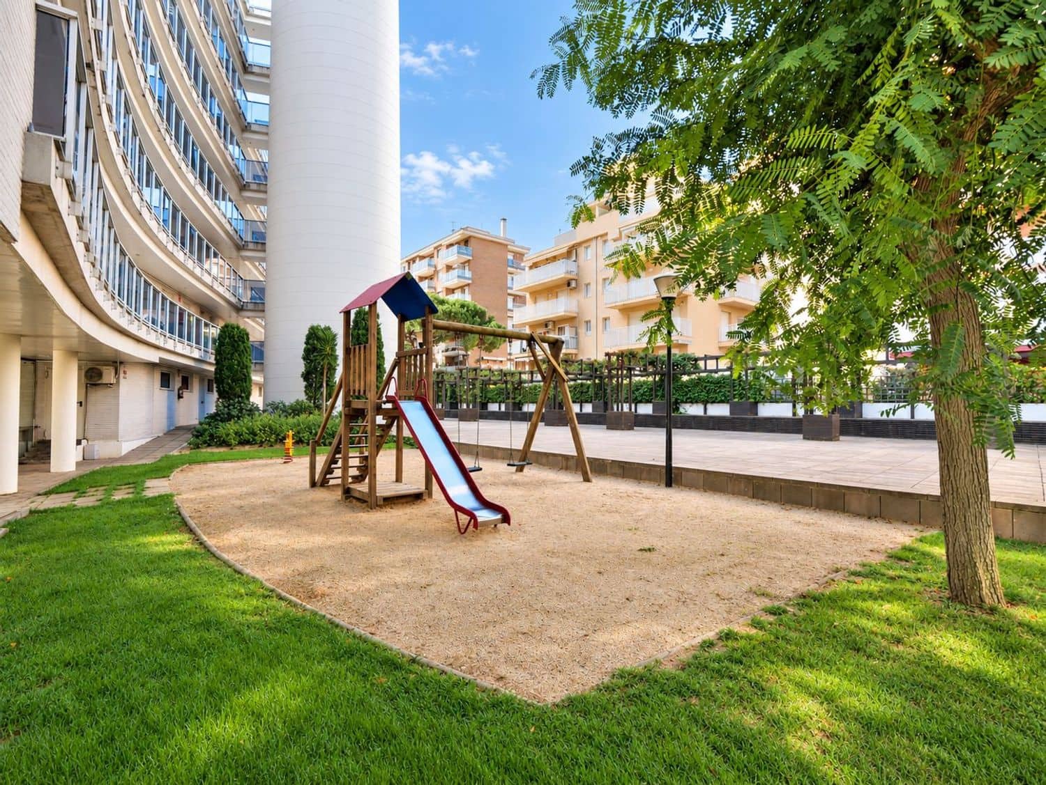 2 soveværelse Lejlighed til salg i Blanes med swimmingpool garage - € 335.000 (Ref: 10134973)