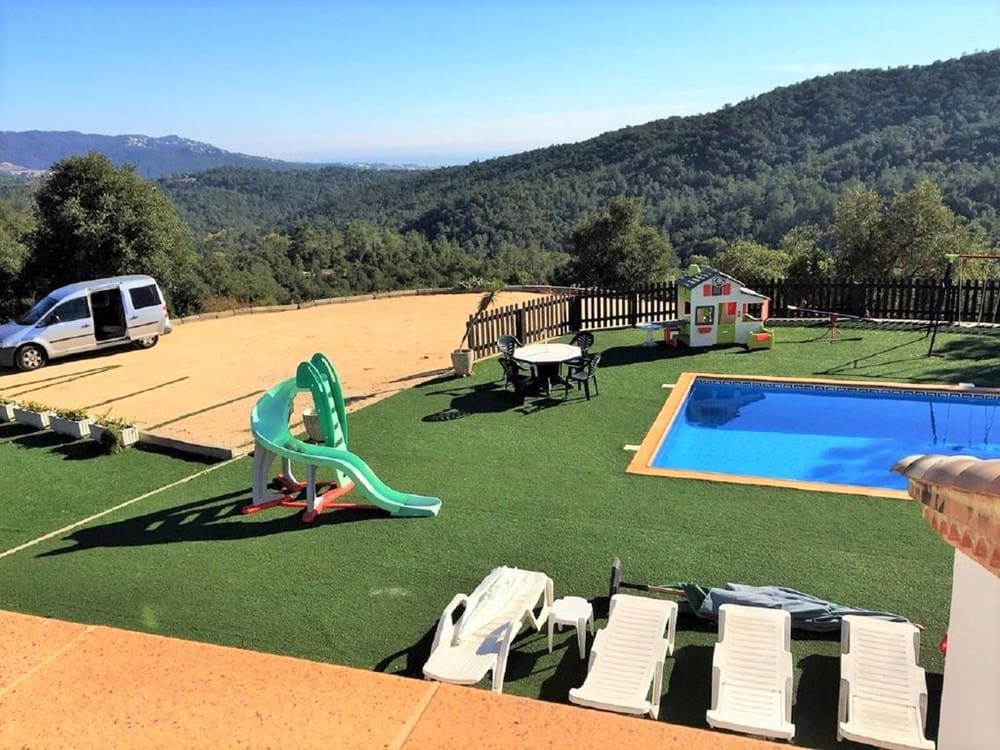 4 soveværelse Villa til salg i Lloret de Mar med swimmingpool garage - € 631.000 (Ref: 5892111)