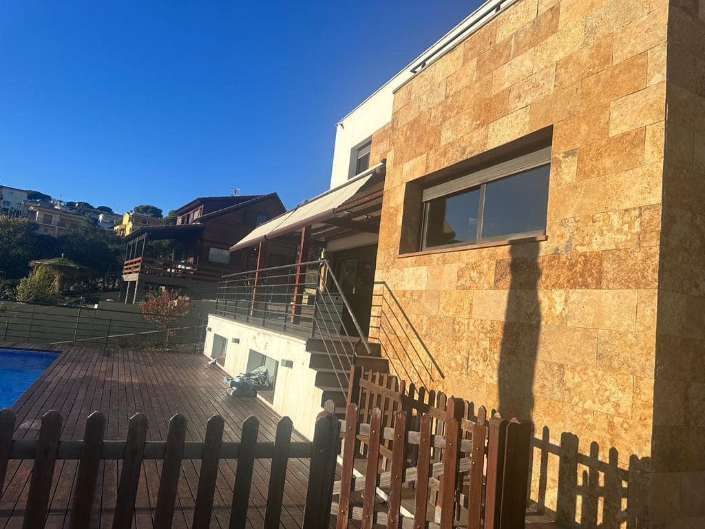 4 soverom Villa til salgs i Blanes med svømmebasseng garasje - € 429 000 (Ref: 8315059)