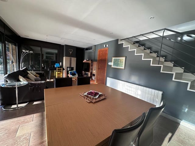 4 quarto Moradia para venda em Blanes com piscina garagem - 429 000 € (Ref: 8315059)