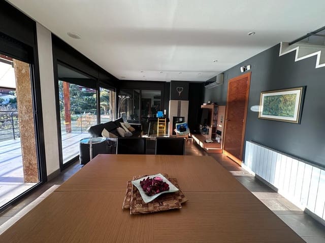 4 quarto Moradia para venda em Blanes com piscina garagem - 429 000 € (Ref: 8315059)