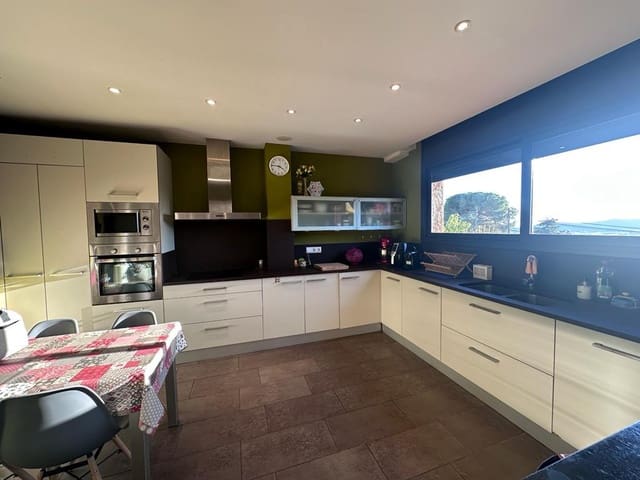 4 quarto Moradia para venda em Blanes com piscina garagem - 429 000 € (Ref: 8315059)