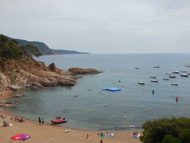 2 soveværelse Strandlejlighed til salg i Tossa de Mar - € 209.000 (Ref: 8875025)