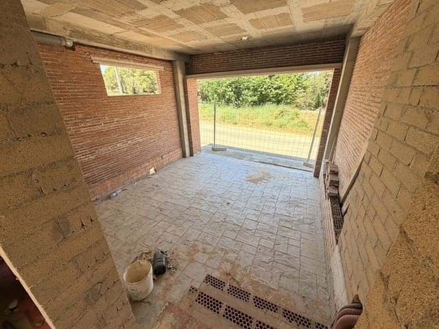 4 sypialnia Willa na sprzedaż w Santa Clotilde, Lloret de Mar z garażem - 490 000 € (Ref: 9035849)