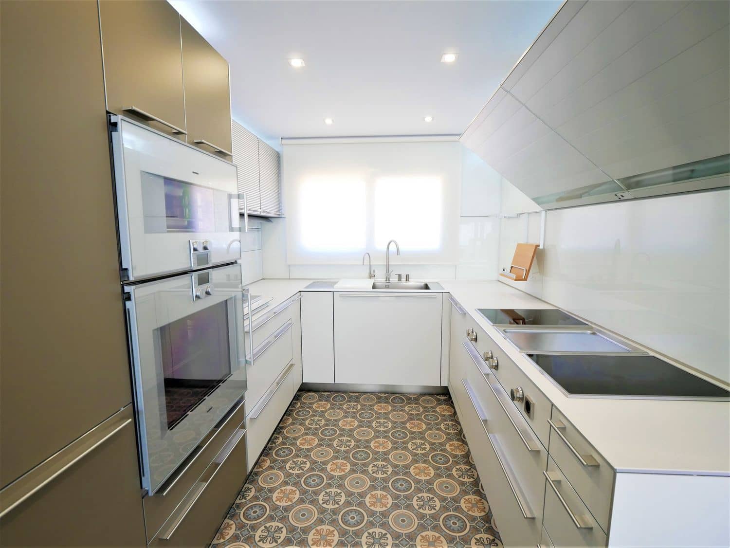 4 chambre Villa/Maison à vendre à Blanes avec piscine garage - 985 000 € (Ref: 9084636)