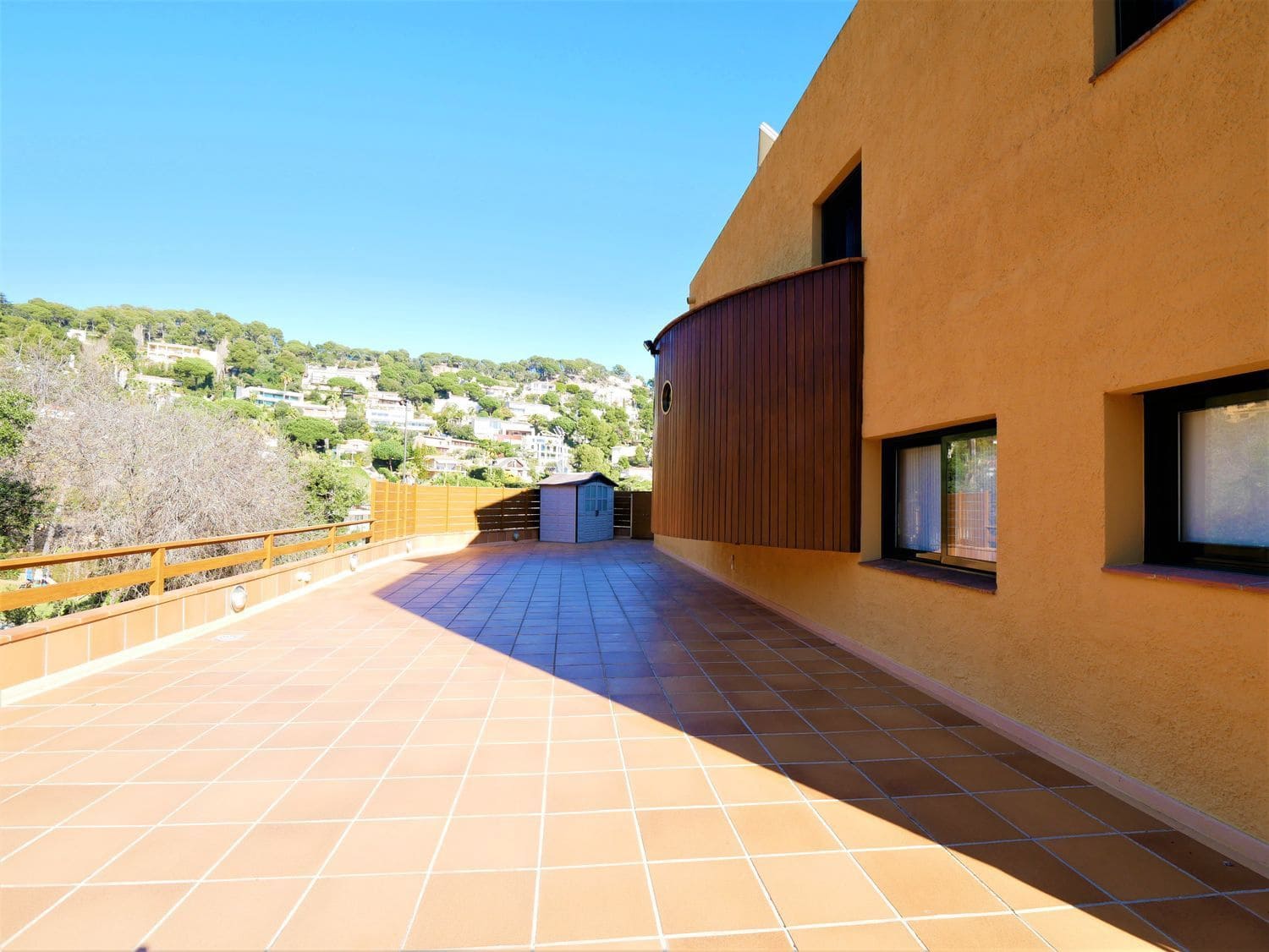 4 chambre Villa/Maison à vendre à Blanes avec piscine garage - 985 000 € (Ref: 9084636)