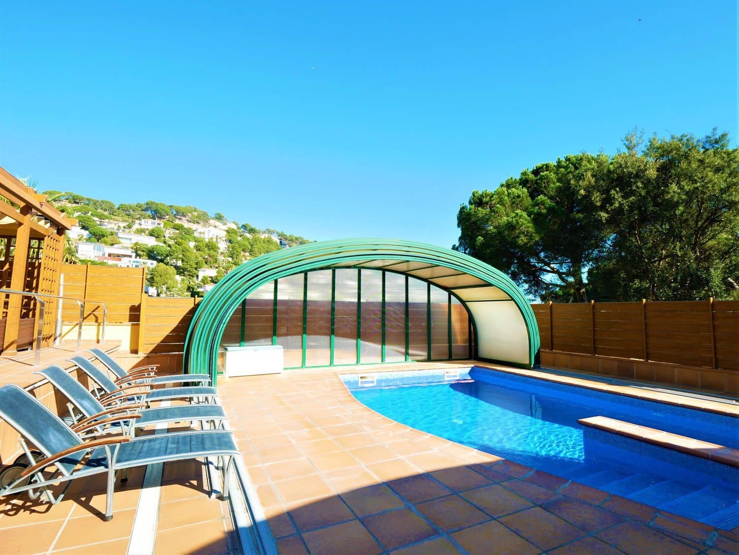 4 chambre Villa/Maison à vendre à Blanes avec piscine garage - 985 000 € (Ref: 9084636)