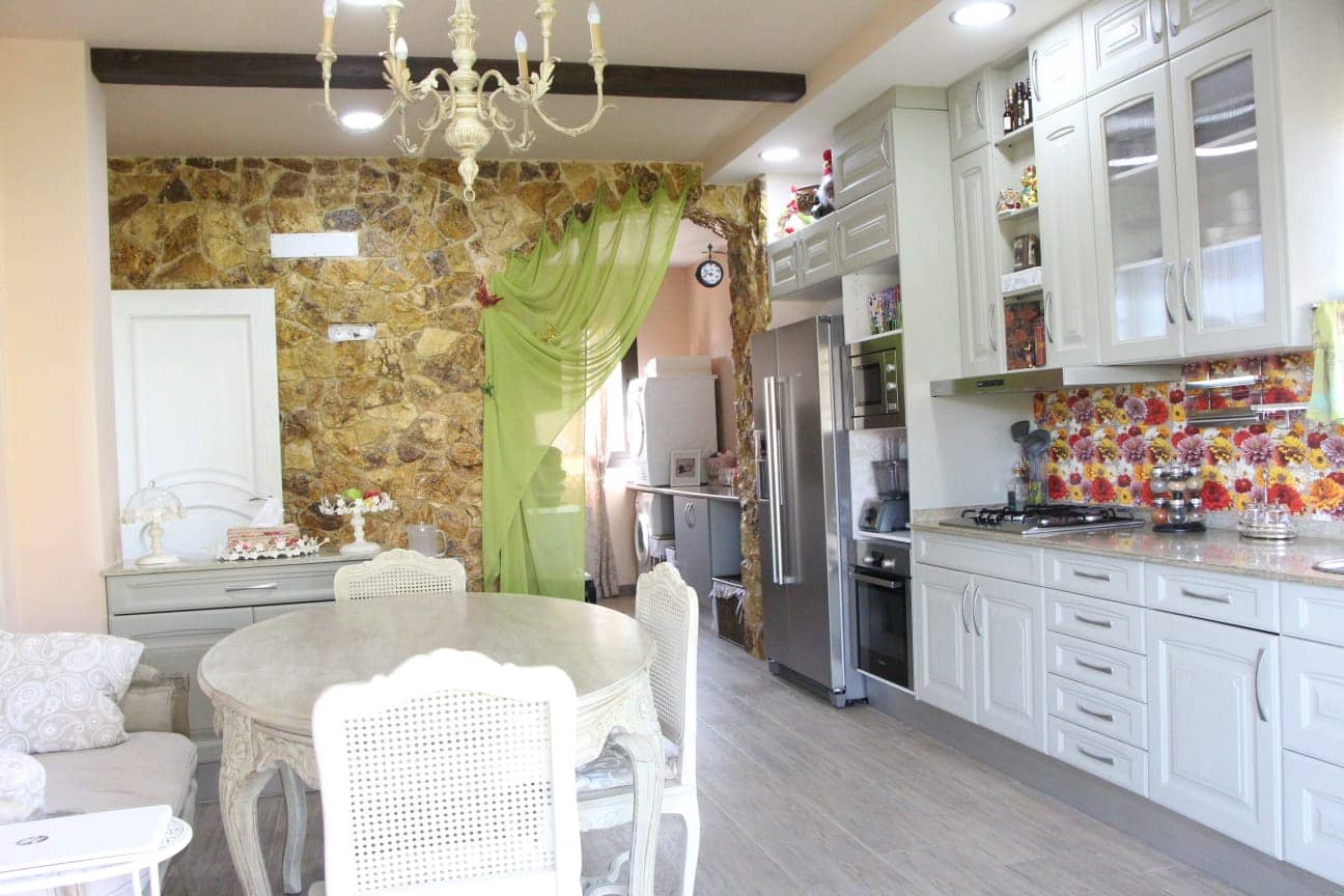 5 makuuhuone Huvila myytävänä paikassa Lloret de Mar mukana uima-altaan 
autotalli - 995 000 € (Ref: 9196736)